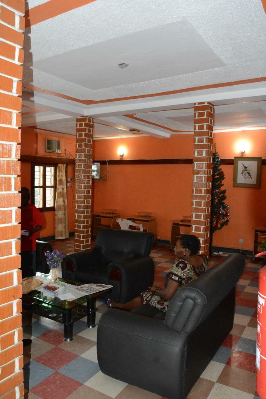 Rwenzori International Hotel Kasese Bagian luar foto