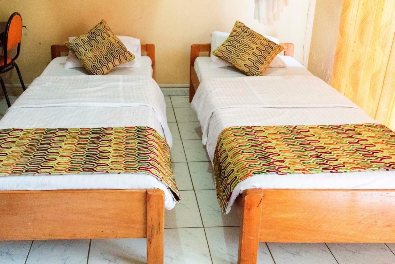 Rwenzori International Hotel Kasese Bagian luar foto