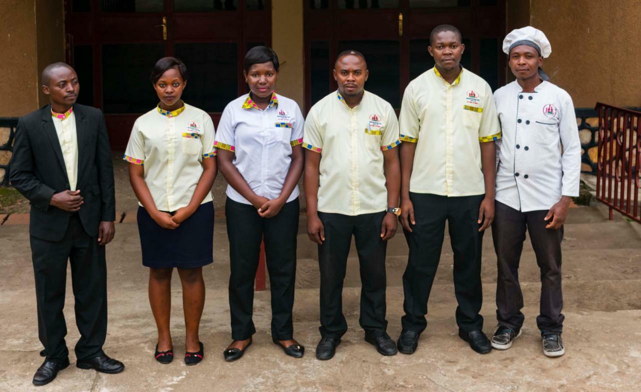 Rwenzori International Hotel Kasese Bagian luar foto