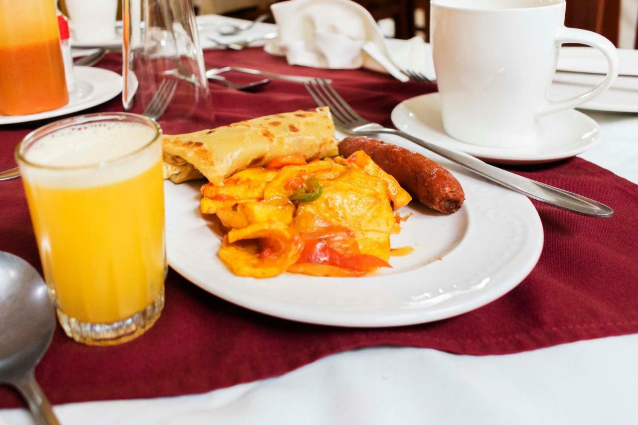 Rwenzori International Hotel Kasese Bagian luar foto